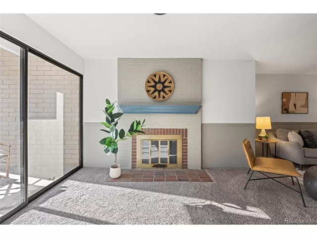 MLS: 2765839 Condo For Sale