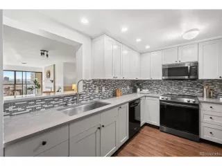 Photo #2: 2765839 Listing