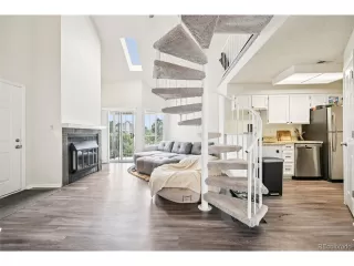 Photo #4: 2766832 Listing