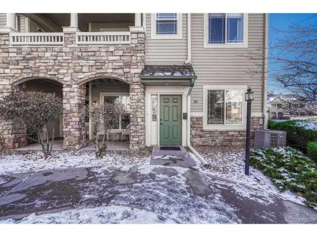 MLS: 2767119 Condo For Sale