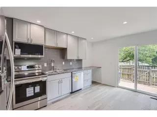 Photo #6: 2768911 Listing