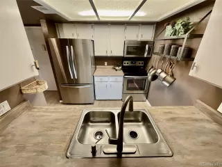 Photo #4: 2772955 Listing