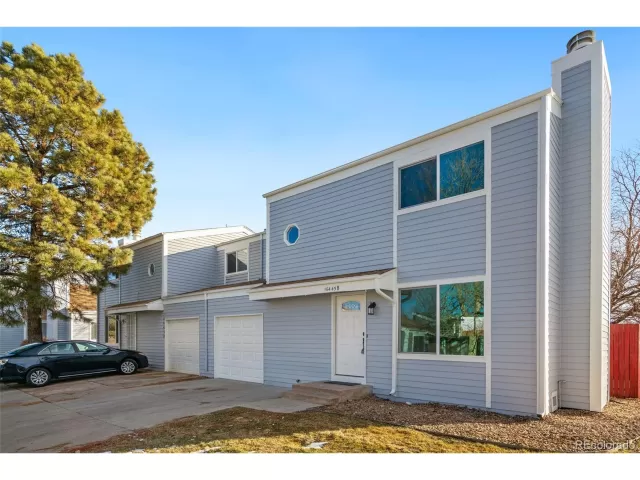 MLS: 2774074 Condo For Sale