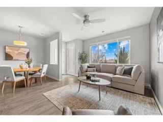 Photo #3: 2774133 Listing