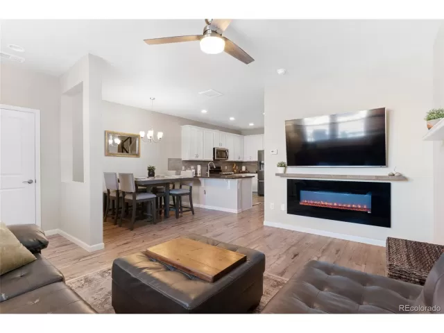 MLS: 2776871 Condo For Sale