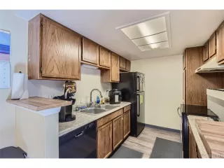 Photo #3: 2783533 Listing