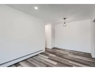 Photo #4: 2784847 Listing