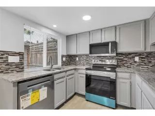 Photo #6: 2795088 Listing