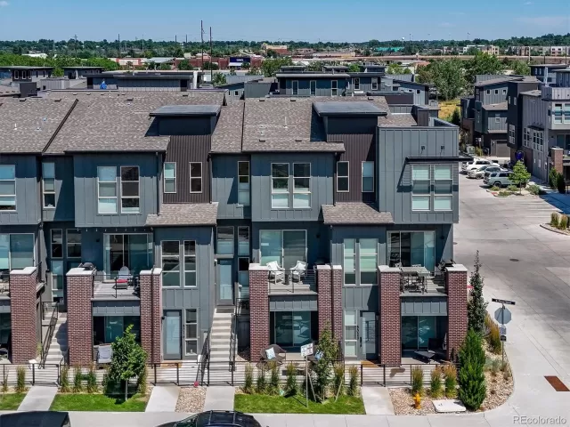 MLS: 2800704 Condo For Sale