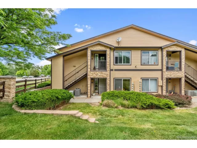 MLS: 2803312 Condo For Sale