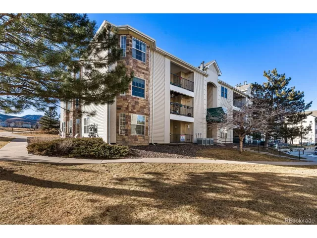 MLS: 2804166 Condo For Sale