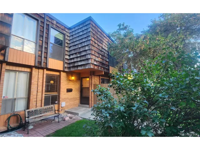 MLS: 2807000 Condo For Sale