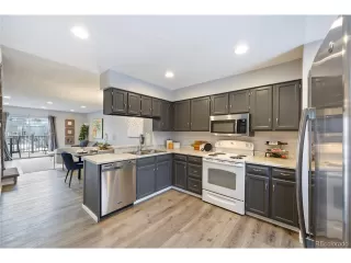 Photo #5: 2815868 Listing