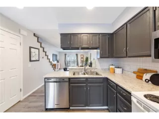 Photo #6: 2815868 Listing