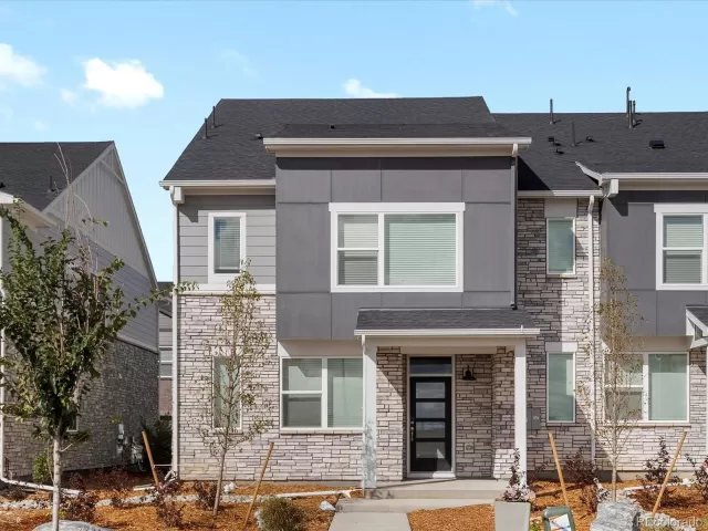 MLS: 2821861 Condo For Sale