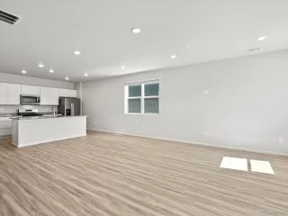 Photo #5: 2821861 Listing 