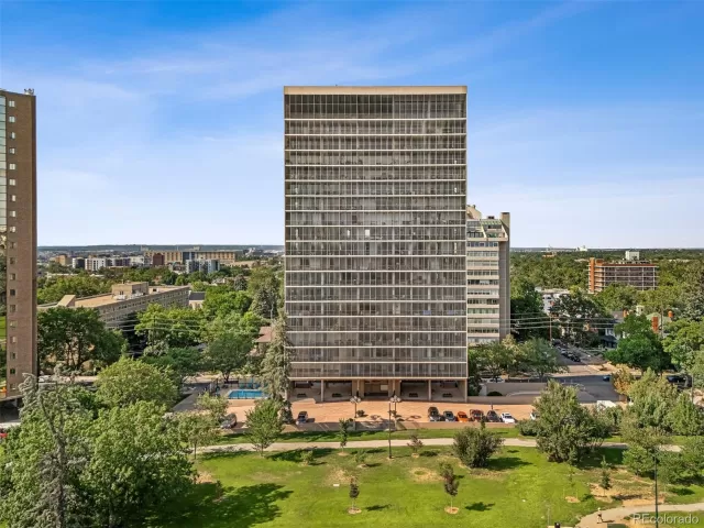 MLS: 2829130 Condo For Sale