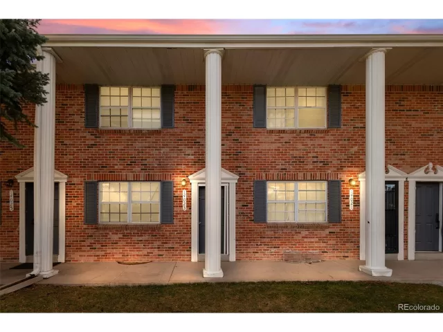 MLS: 2832683 Condo For Sale