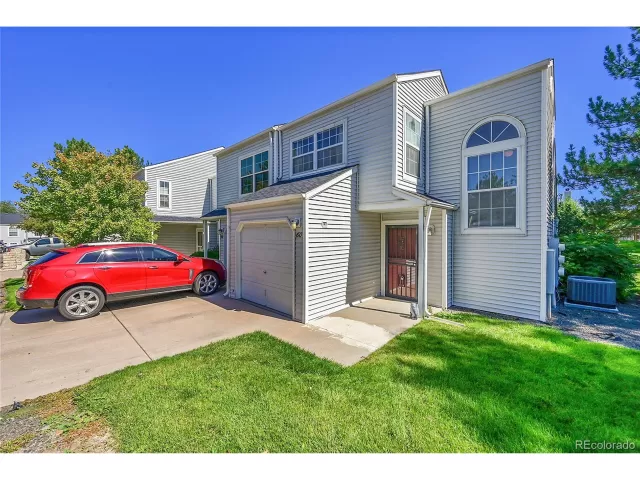 MLS: 2847510 Condo For Sale