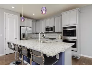 Photo #5: 2858888 Listing