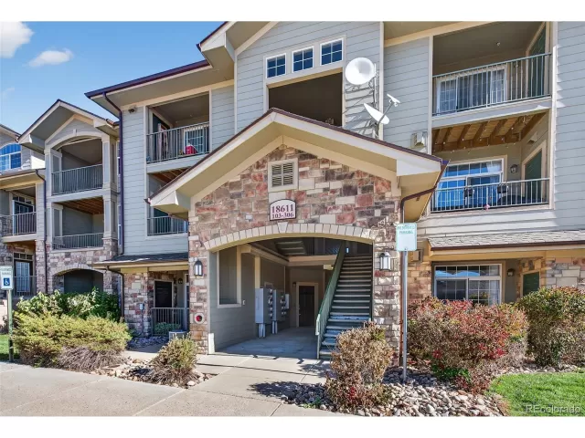 MLS: 2861683 Condo For Sale