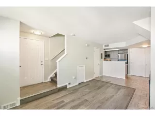 Photo #4: 2861989 Listing