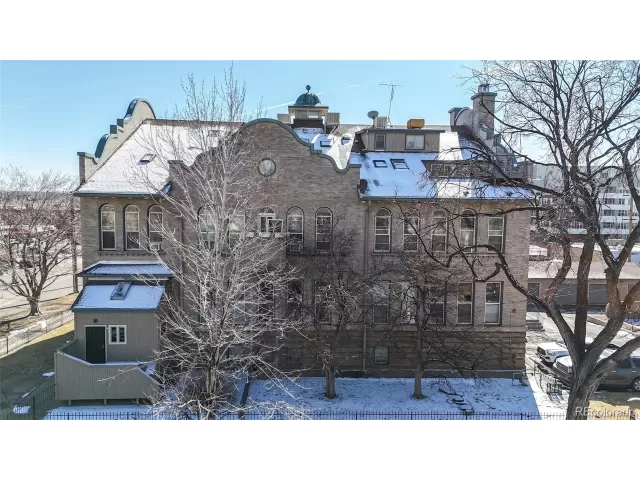 MLS: 2867468 Condo For Sale