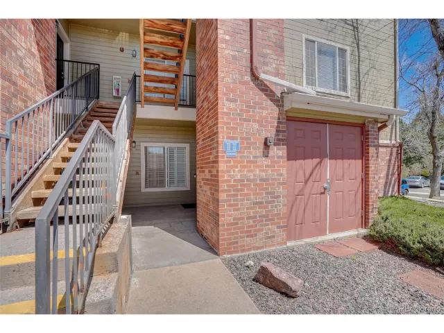 MLS: 2871654 Condo For Sale