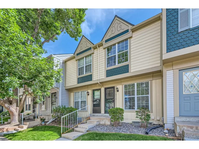 MLS: 2874453 Condo For Sale