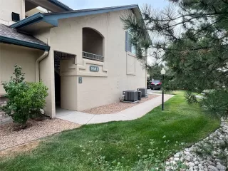 Photo #3: 2880806 Listing