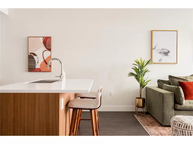 MLS: 2883480 Condo For Sale