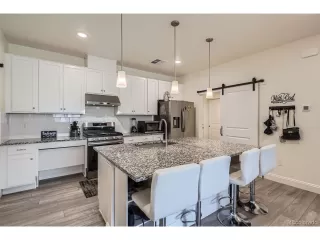 Photo #2: 2884586 Listing