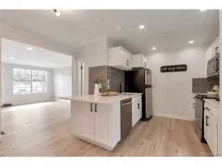 Photo #3: 2888162 Listing