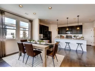 Photo #6: 2890895 Listing