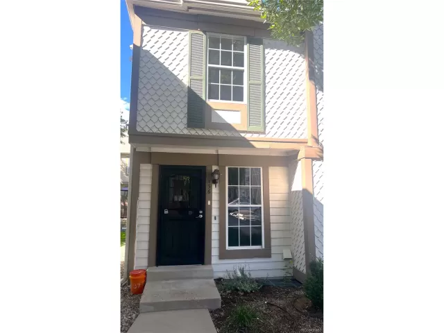 MLS: 2896428 Condo For Sale