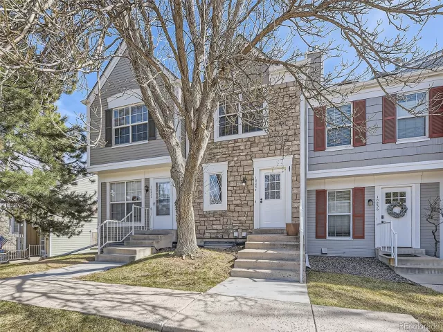 MLS: 2902908 Condo For Sale