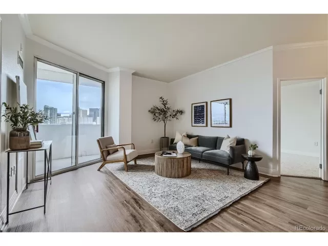 MLS: 2905734 Condo For Sale