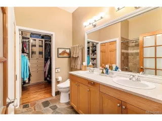 Photo #5: 2911104 Listing