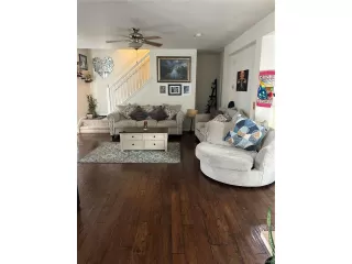 Photo #6: 2912371 Listing