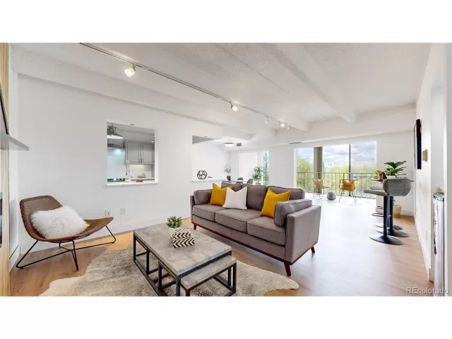 MLS: 2920892 Condo For Sale