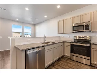 Photo #5: 2920947 Listing