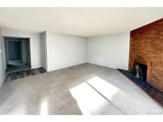 Photo #4: 2920972 Listing 