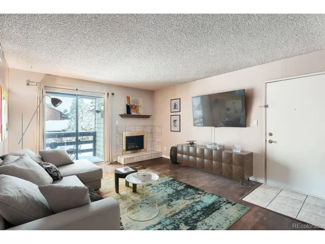 MLS: 2926459 Condo For Sale