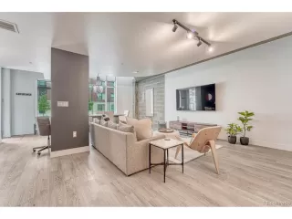 Photo #4: 2927858 Listing