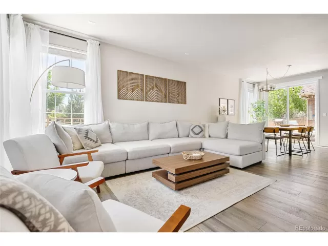 MLS: 2931857 Condo For Sale