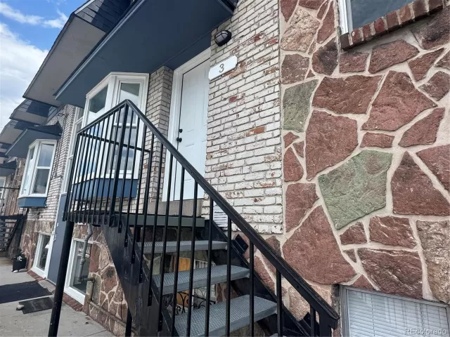 MLS: 2932764 Condo For Sale