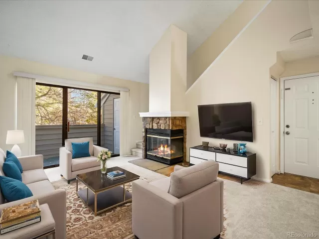 MLS: 2936308 Condo For Sale