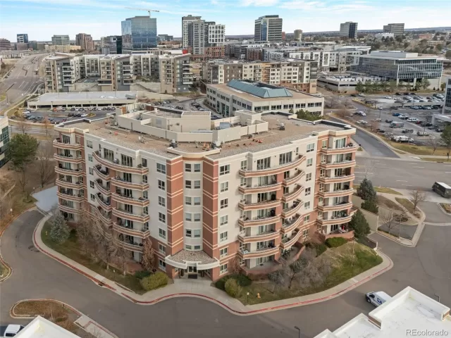 MLS: 2937638 Condo For Sale