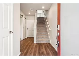 Photo #2: 2938640 Listing