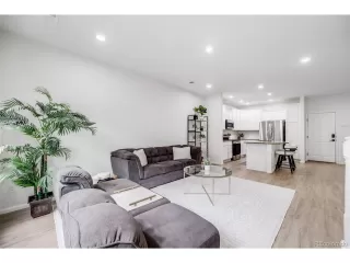 Photo #3: 2941190 Listing